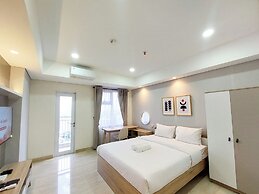 Good Deal and Homey Studio Podomoro City Deli Medan Apartment