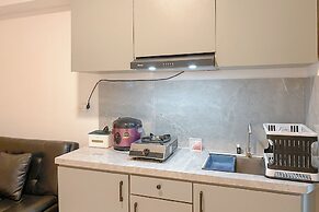 Minimalist and Cozy 1BR Green Bay Pluit Apartment