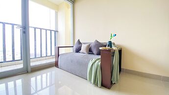 Enjoy Living 1BR at Paramount Skyline Apartment
