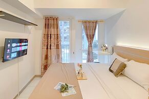 Comfy and Enjoy Studio Room at Tokyo Riverside PIK 2 Apartment