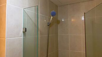 Modern Look 1BR Apartment at Silkwood Residence