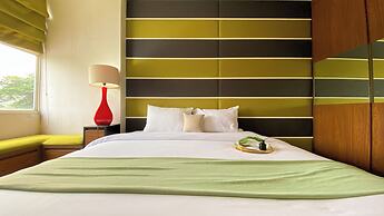 Modern Look 1BR Apartment at Silkwood Residence