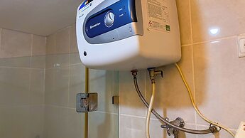 Modern Look 1BR Apartment at Silkwood Residence