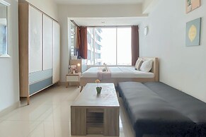 Cozy and Best Deal Studio at Grand Kamala Lagoon Apartment