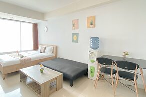 Cozy and Best Deal Studio at Grand Kamala Lagoon Apartment