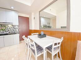 The Cozy Abode 2BR Apartment at Tamansari Panoramic