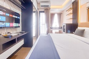 Modern Look and Comfort Studio at Transpark Bintaro Apartment