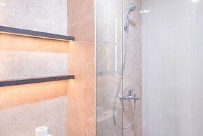 Modern Look and Comfort Studio at Transpark Bintaro Apartment