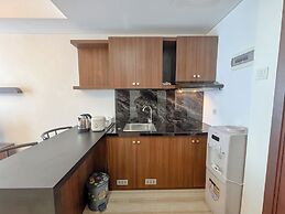 Best Value and Comfortable Living 2BR at Grand Sungkono Lagoon Apartme