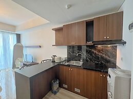 Best Value and Comfortable Living 2BR at Grand Sungkono Lagoon Apartme