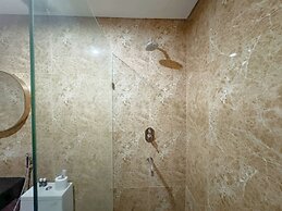 Best Value and Comfortable Living 2BR at Grand Sungkono Lagoon Apartme