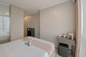 Chic 1BR Apartment at Menara Jakarta Kemayoran