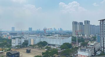 Homey and Comfort Stay 2BR at Paramount Skyline Apartment