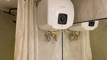 Gorgeous and Restful 2BR Apartment at M-Town Residence near Mall