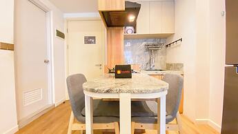 Gorgeous and Restful 2BR Apartment at M-Town Residence near Mall
