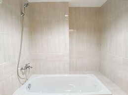 Spacious and Restful 1BR at Vasanta Innopark Apartment