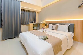 Restful and Homey Studio at Gateway Park LRT City Bekasi Apartment
