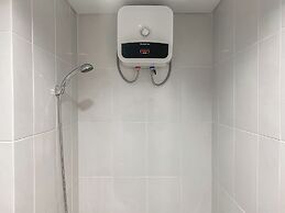 Chic and Cozy Studio at Patraland Urbano Apartment