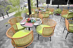 Heavens Garden Emire