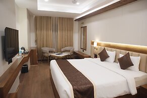 Heavens Garden Emire