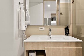 w Divine Loft w Perfect View in Santa Barbara