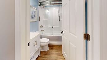 Mt Green 1-F05 Brought to you by GetAway Vacations