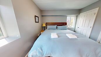 Mt Green 1-F05 Brought to you by GetAway Vacations