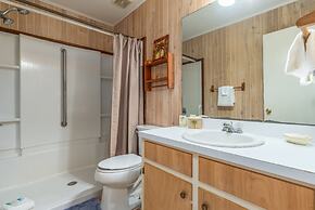 Happy Lee Ever After - 1424 Cadillac Avenue 2 Bedroom Home