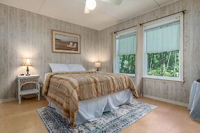 Happy Lee Ever After - 1424 Cadillac Avenue 2 Bedroom Home