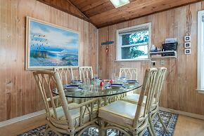 Happy Lee Ever After - 1424 Cadillac Avenue 2 Bedroom Home