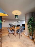 Sheffield 6th Floor City View Apartment