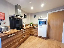 Sheffield 6th Floor City View Apartment