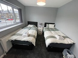 Summerville Manor Luxury Residency With Drive
