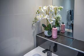 Sheffield 11th Floor City View Apartment