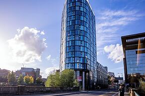 Sheffield 11th Floor City View Apartment