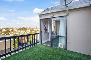 Parnell Vista 2BR Apartment with Seaview