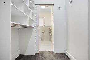 Parnell Vista 2BR Apartment with Seaview