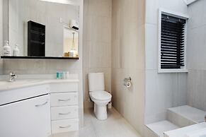 Parnell Vista 2BR Apartment with Seaview