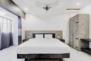 Paradox Plaza Hotel Near Delhi Airport