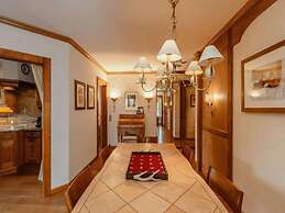 Lush Apartment With Indoor Pool