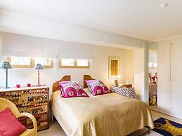 Cosy Chalet With top View