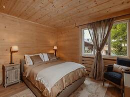 Lush Apartment With Terrace Views