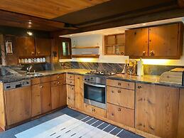 Gstaad Paradise View Chalet