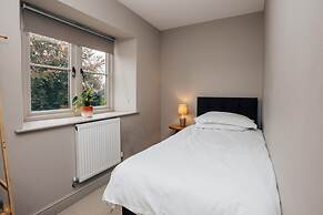 Nixey Cottage - From 250 Per Night