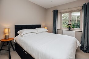 Nixey Cottage - From 250 Per Night