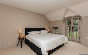 Nixey Cottage - From 250 Per Night