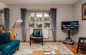 Nixey Cottage - From 250 Per Night