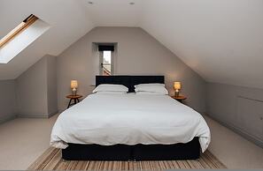 Nixey Cottage - From 250 Per Night