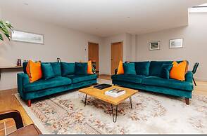 Nixey Cottage - From 250 Per Night