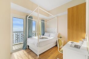 Bayshore Luxe by Prime